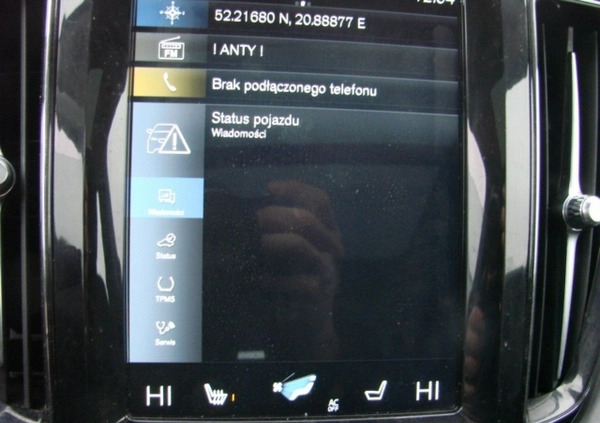 Volvo XC 60 cena 101413 przebieg: 93407, rok produkcji 2019 z Bełchatów małe 379
